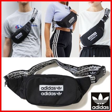 Túi Đeo Chéo Adidas Originals Waist Bag Sports 3 Thiết Kế