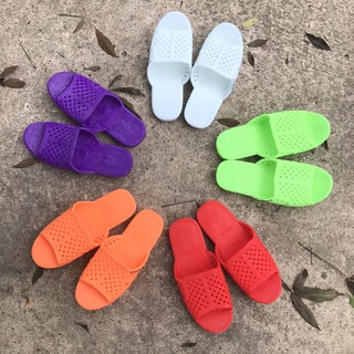 Dép tổ ong nhiều màu sắc, dép nhựa nguyên sinh đủ cỡ cho nam