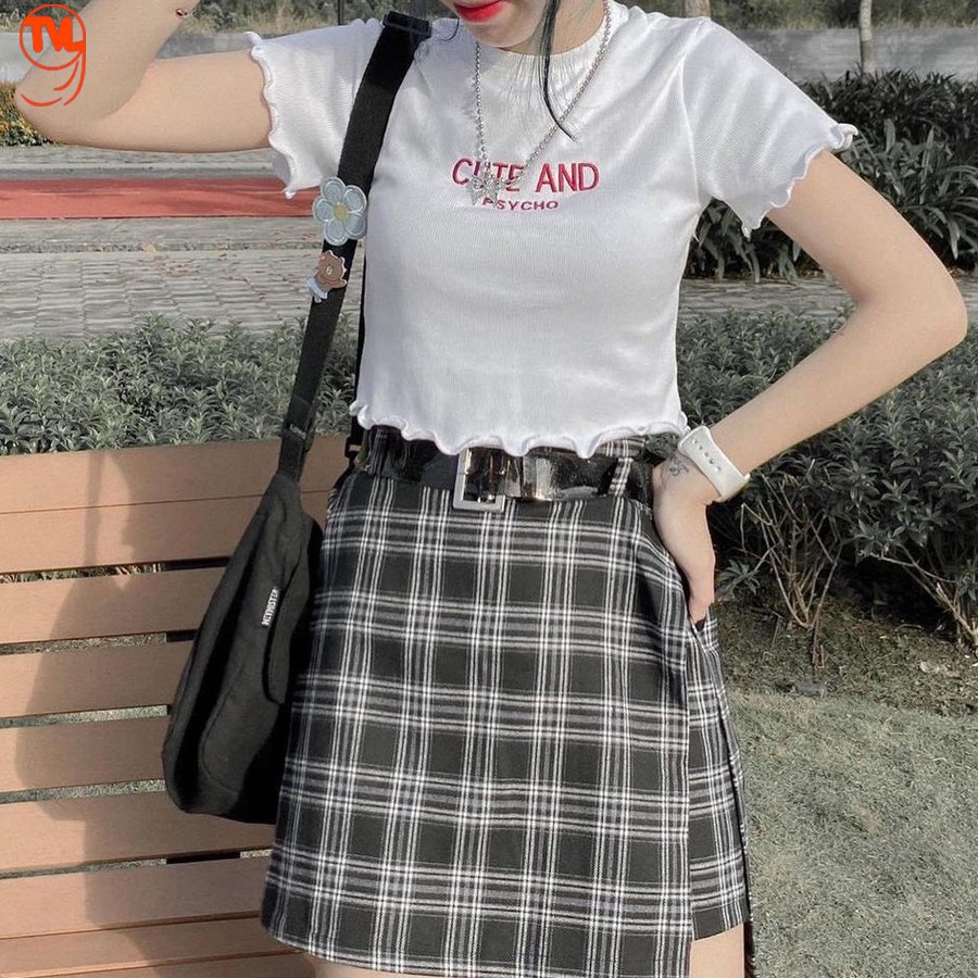 [Mã FAMAYWA giảm 10K đơn 50K] Áo croptop nữ tay ngắn, croptop rua gấu thêu chữ Cute And Psycho. | BigBuy360 - bigbuy360.vn