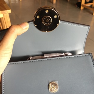 TÚI CHARLES & KEITH CHUẨN AUTH (xanh)
