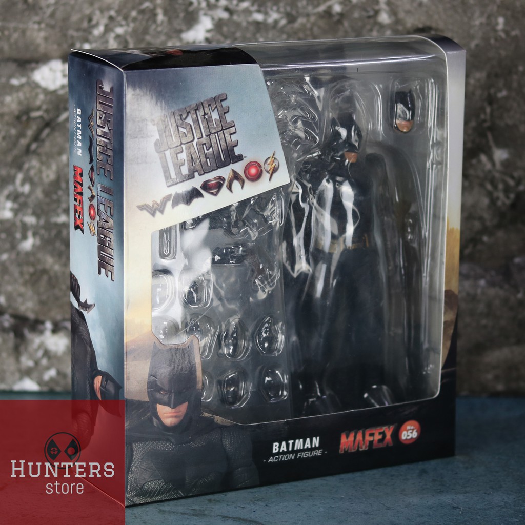 Mô hình Batman Mafex Justice League