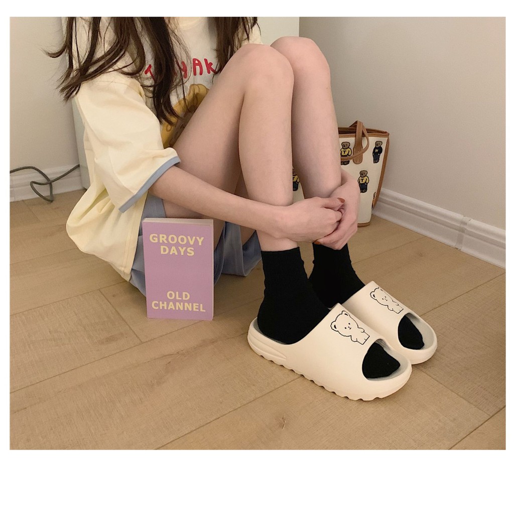 Dép nữ quai ngang chống trượt té và êm chân - US337