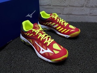 GIÀY MIZUNO LIGHTNING Z4 ĐỎ