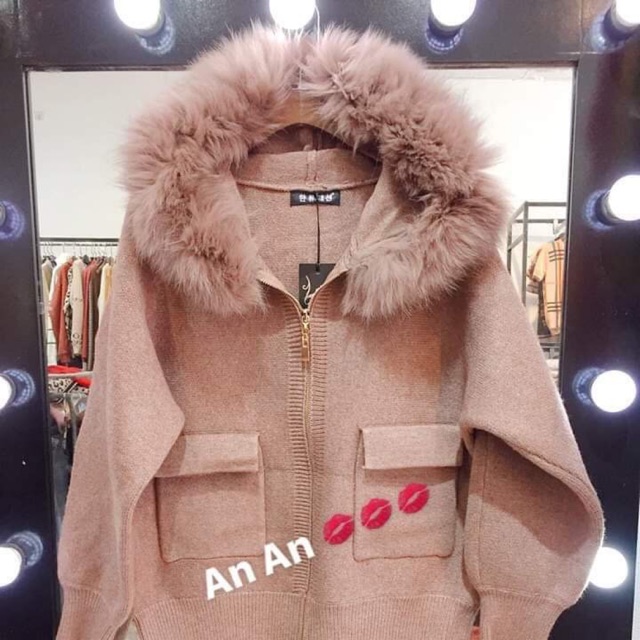 Áo len ép mũ lông