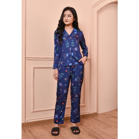 Bộ mặc nhà Wonner Pijama lụa dài tay 20609 Giá 489.000đ