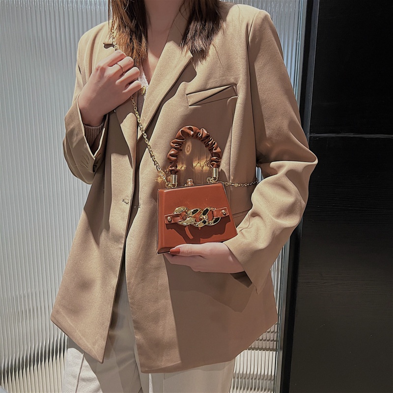 Túi đeo chéo IELGY dễ phối đồ thời trang dành cho nữ