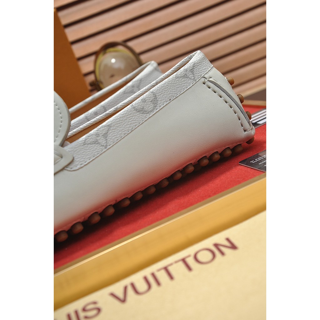 Giày lười nam da thật Louis Vuitton LV thiết kế trẻ trung nhưng vẫn lịch lãm và sang trọng