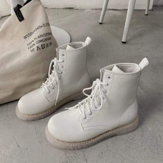 (ORDER) Bốt ulzzang trắng cá tính