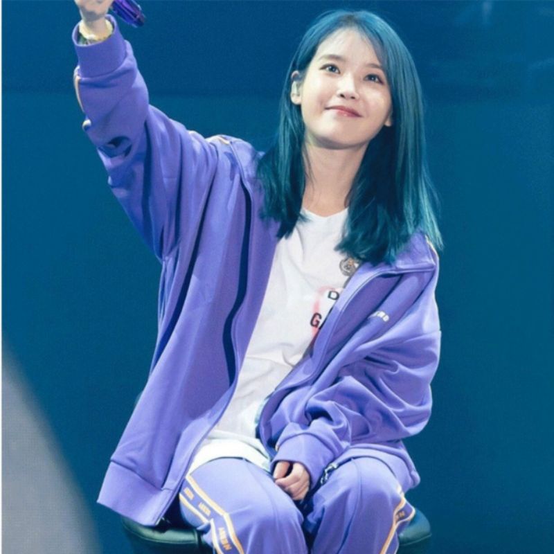 Set quần áo thể thao Nerdy giống IU, Itzy, IZ*ONE