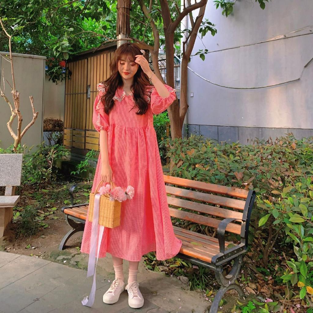 Đầm tay ngắn họa tiết hoa thời trang sành điệu cho nữ