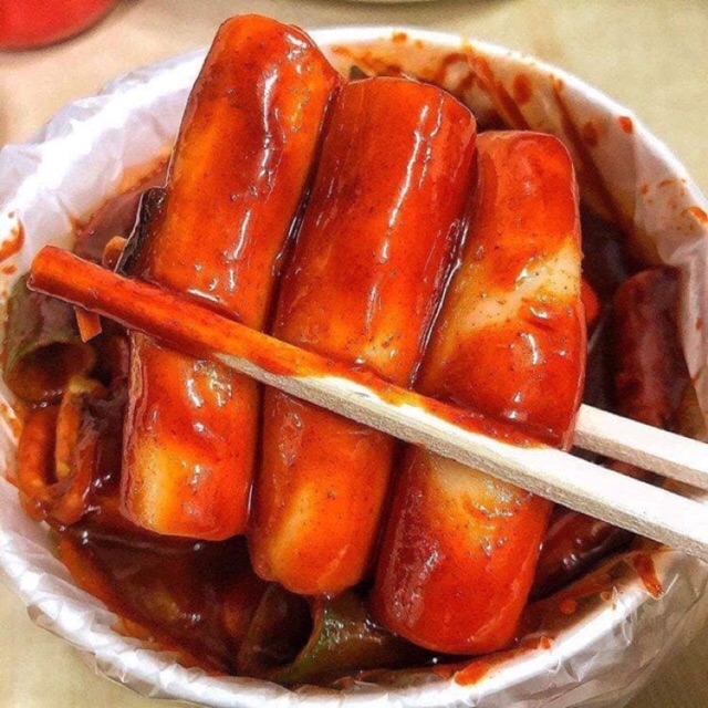 BÁNH GẠO HÀN QUỐC TOKBOKKI 500g bánh kèm sốt (set bánh nấu tại nhà)