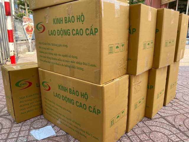 Kính mắt bảo vệ