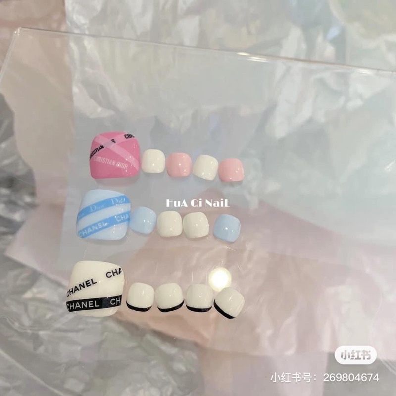 Stiker dán móng chanel