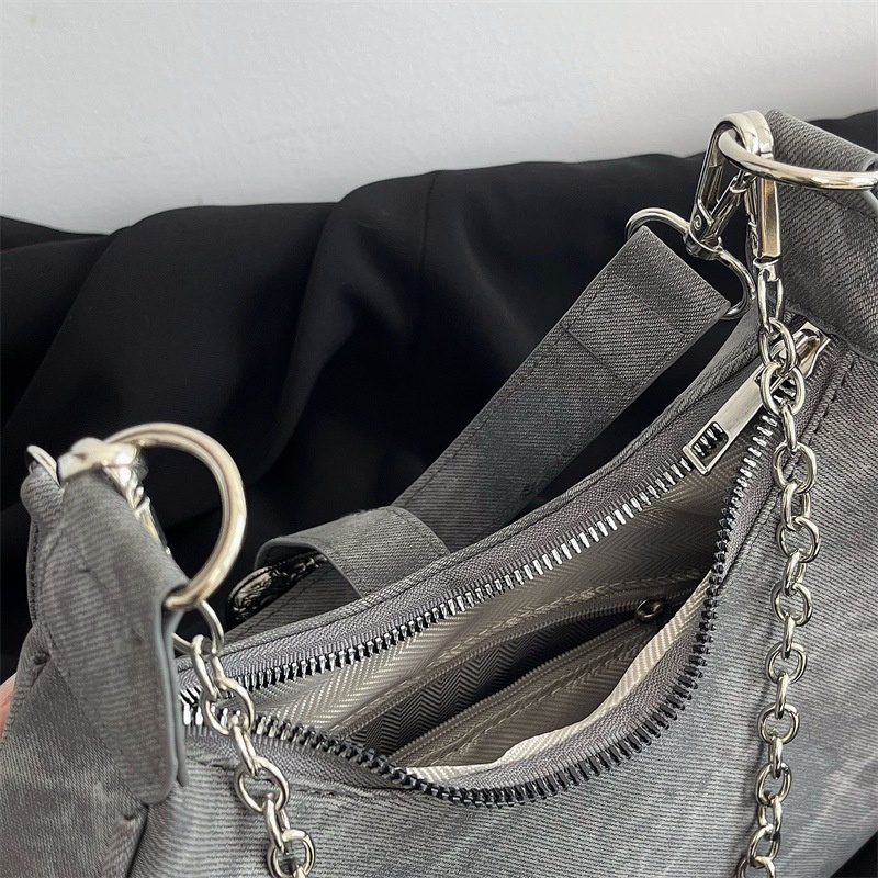 Túi Xách Đeo Vai Phối Dây Xích Phong Cách Thời Trang Retro Dành Cho Nữ