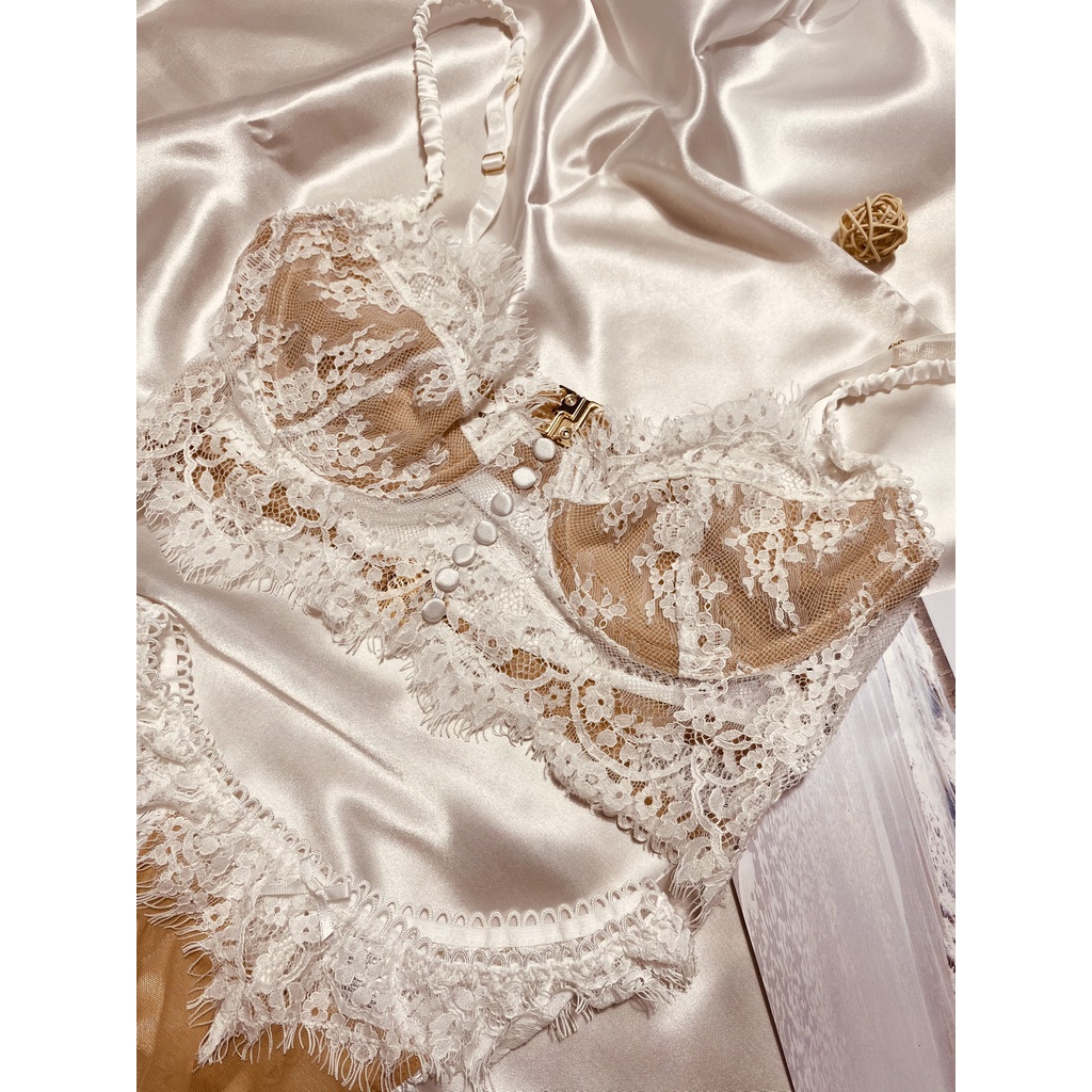 Bộ Bralette Có Gọng Nâng Ngực Cúc Giữa Ren Mềm Sexy Phối Quần Lọt Khe Lacy Bra - B08 | BigBuy360 - bigbuy360.vn