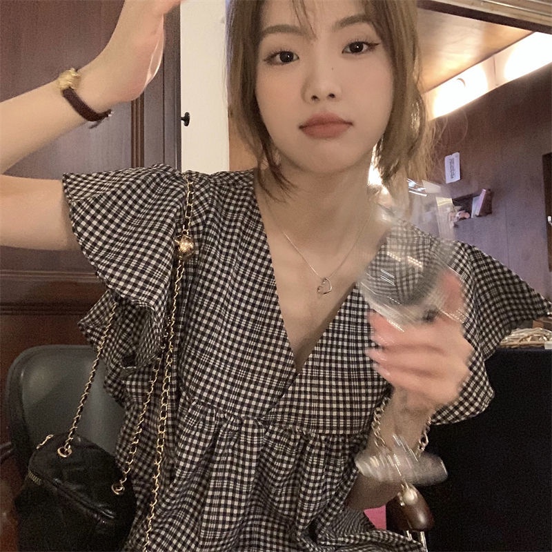 Áo Sơ Mi Tay Cánh Tiên Kẻ Sọc Caro Trắng Đen Dễ Thương Cho Nữ