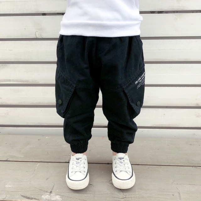Quần kaki túi hộp phong cách hiphop