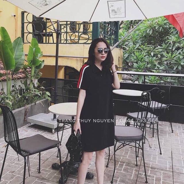 Váy xuông phối sọc