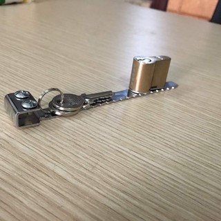 Khóa tủ kính Việt Tiệp 03671