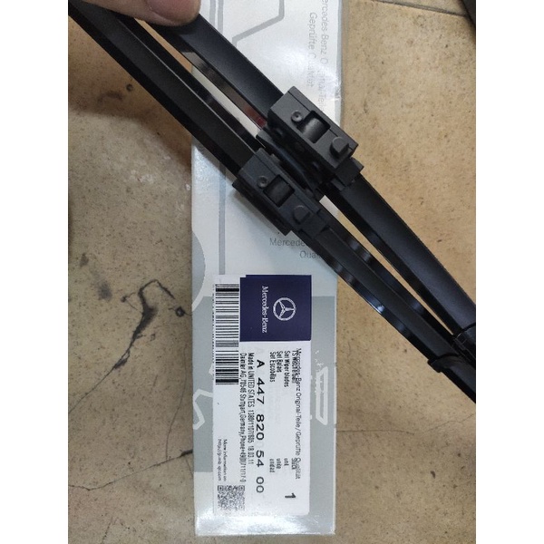 Chổi gạt mưa Mercedes-Benz dành cho V220,V250 (w447) new ! (GIAO HÀNG HOẢ TỐC NỘI THÀNH HÀ NỘI)