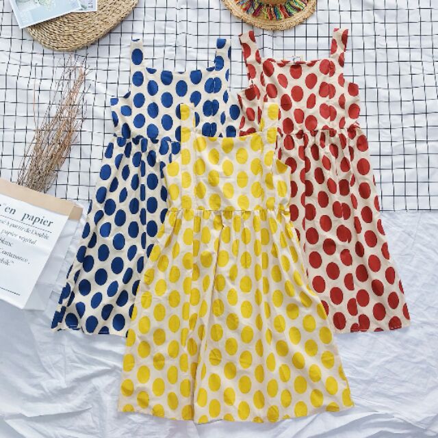 Combo đầm váy áo thun kiểu. Hàng Qc chất đẹp. Form vải oki. Kiểu dáng thời thượng. Hàng shop bao chất lượng............