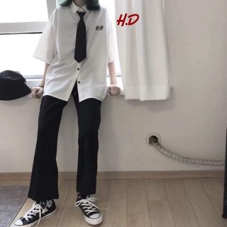 Áo sơ mi kèm cà vạt