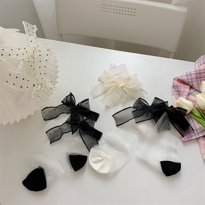 Hàng Mới Về Vớ Lụa Siêu Mỏng Họa Tiết Bướm Lớn Phong Cách Nhật Bản Cho Nữ