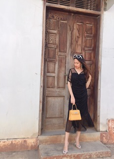 ĐẦM NHÚN ĐUÔI CÁ REN