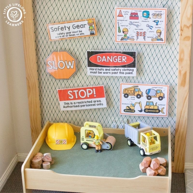 Bàn Ánh Sáng Cho Bé Có Gương 3 Cánh Đồ Chơi Phát Triển Trí Tuệ