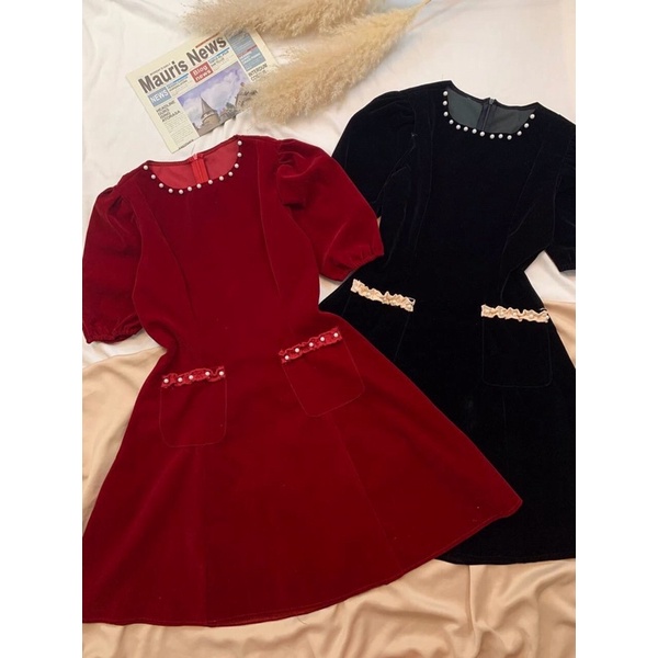 Đầm nhung xoè viền ngọc sang đẹp, chuẩn dáng