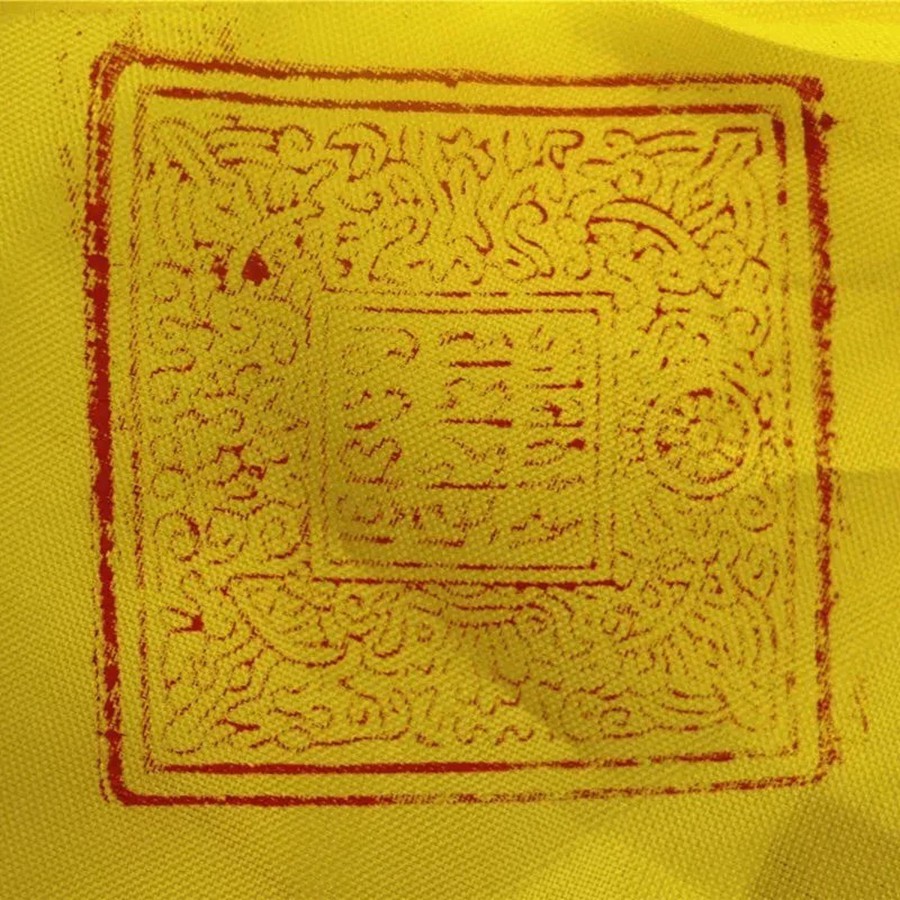 Pháp Bảo Phong Thủy, Khăn Ấn Hàng Ma, Liên Hoa Sanh Đại Sư, Tu Viện, Thờ Cúng | BigBuy360 - bigbuy360.vn