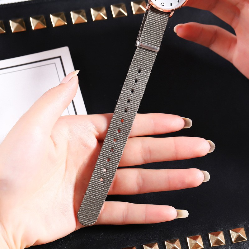 Đồng hồ nữ DH498 dây vải shop Ny Trần chuyên đồng hồ thời trang