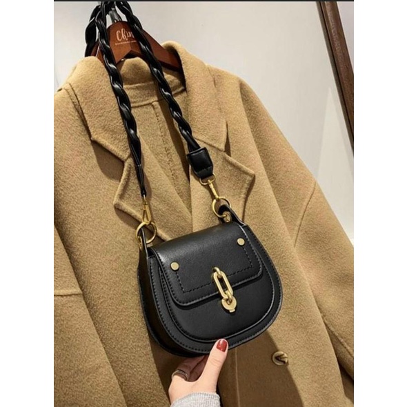 Túi Đeo Nữ Thời Trang Cá Tính , Sành Điệu , Độc Đáo ( mã KXM )