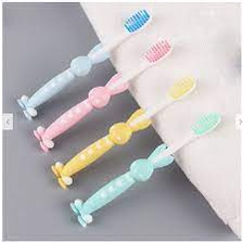 bàn chải đánh răng trẻ em hình thỏ xuất nhật siêu mềm