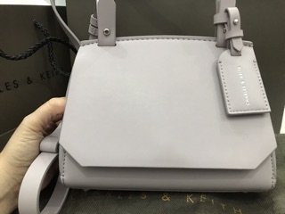 Pass túi auth charles&keith new còn tag mác
