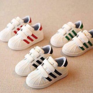 Giày adidas cho bé