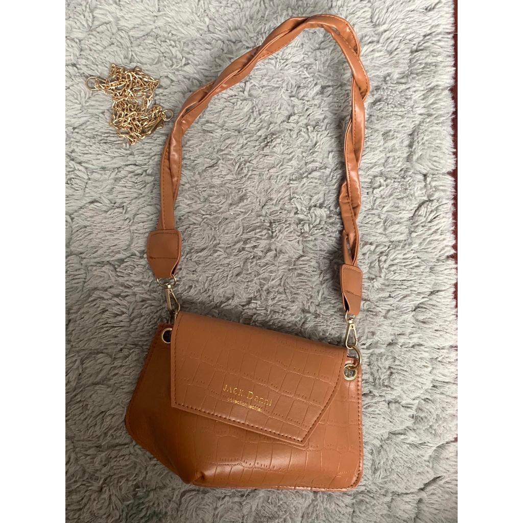 Pass túi lê khánh