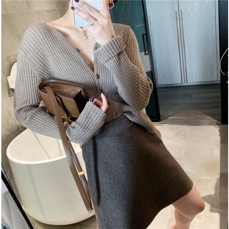【Hana and Alice】Áo Cardigan Dệt Kim Tay Dài Cổ Chữ V Dáng Ôm Đơn Giản Trẻ Trung