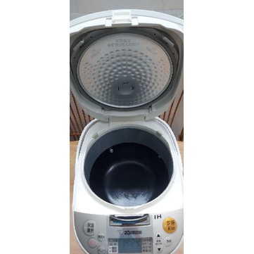 Nồi cơm điện cao tần zojirushi 1L8