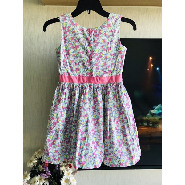 Đầm hiệu Carter’s hoa nhí -size 7
