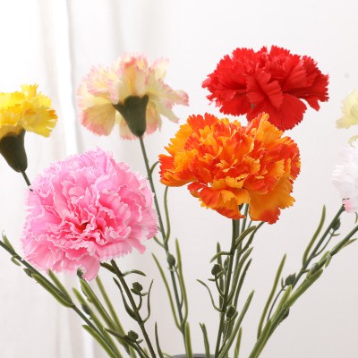 Hoa cẩm chướng nhân tạo giống y hoa thật