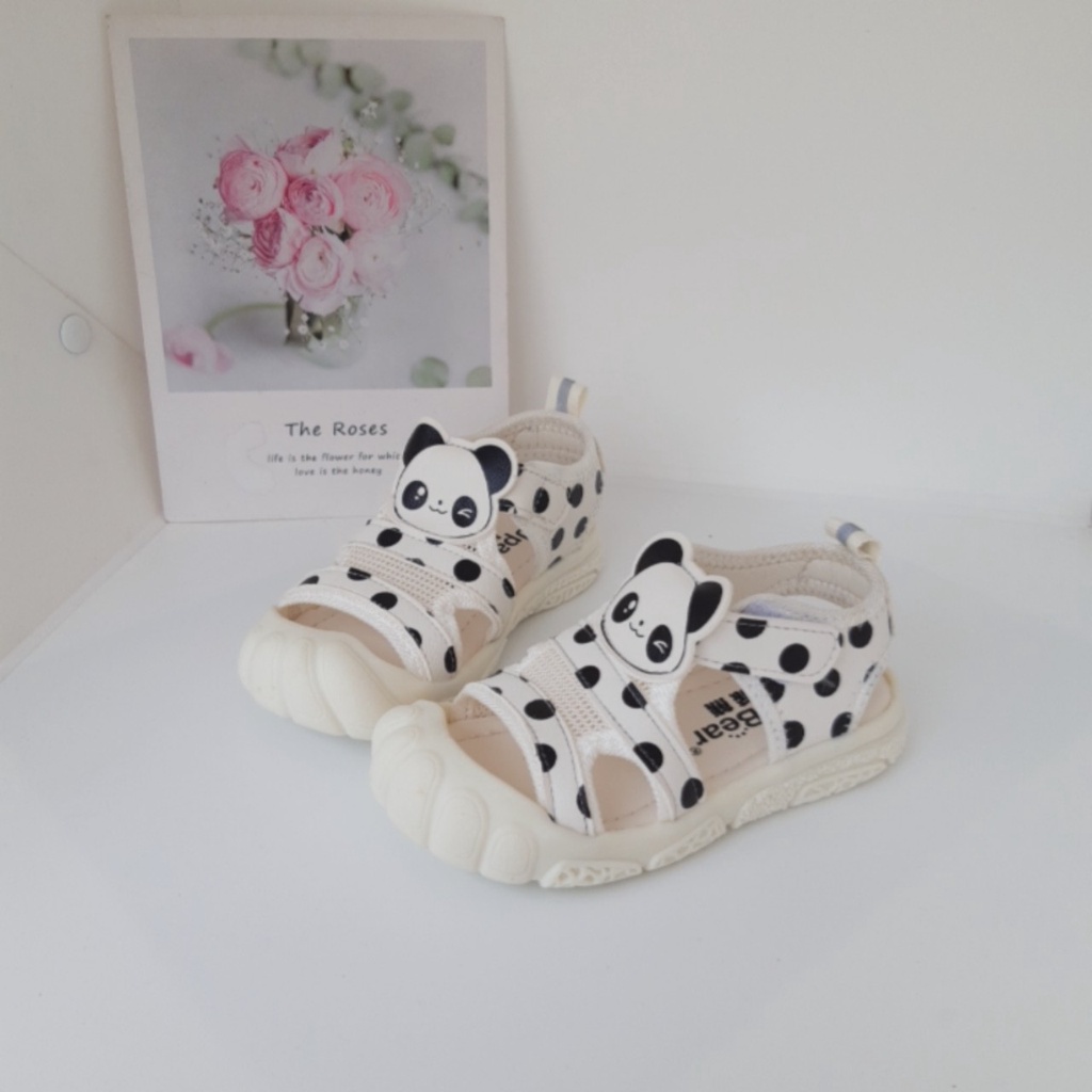 Sandal chống vấp và bảo vệ ngón cho bé size 21-25 mã B01( ảnh,video thật )