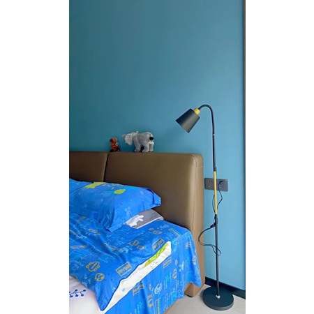 Đèn cây đứng trang trí phong cách Bắc Âu thân mix màu