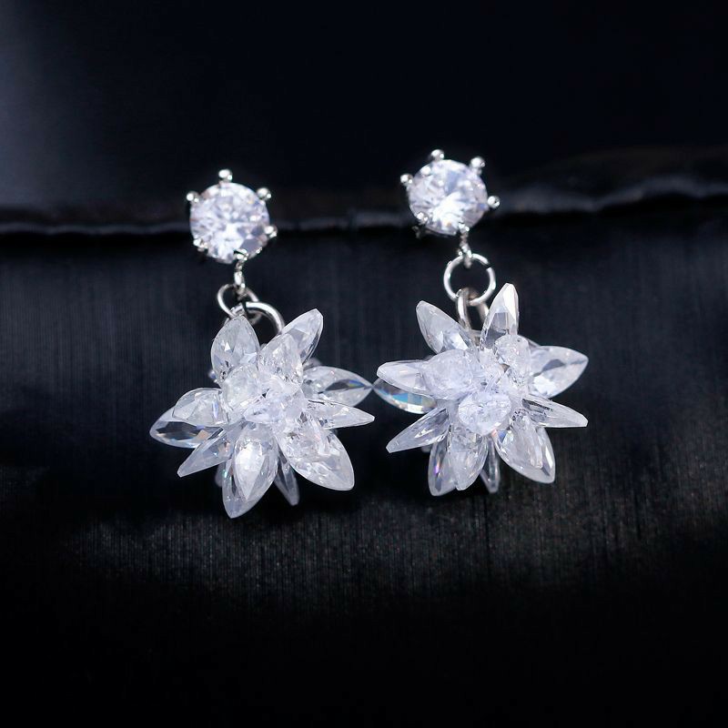 Bông tai hoa tuyết đính đá zircon MS58