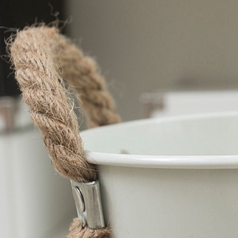 Chậu sắt trang trí cổ điển dùng để đựng hoa khô hoặc trang trí phong cách cổ điển trong gia đình