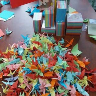 Hạc giấy nhiều màu gấp sẵn