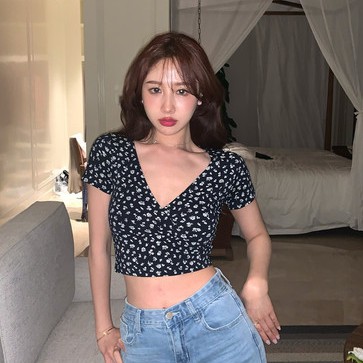 Áo Crop Top In Hoa Phong Cách Hàn Quốc Cho Nữ