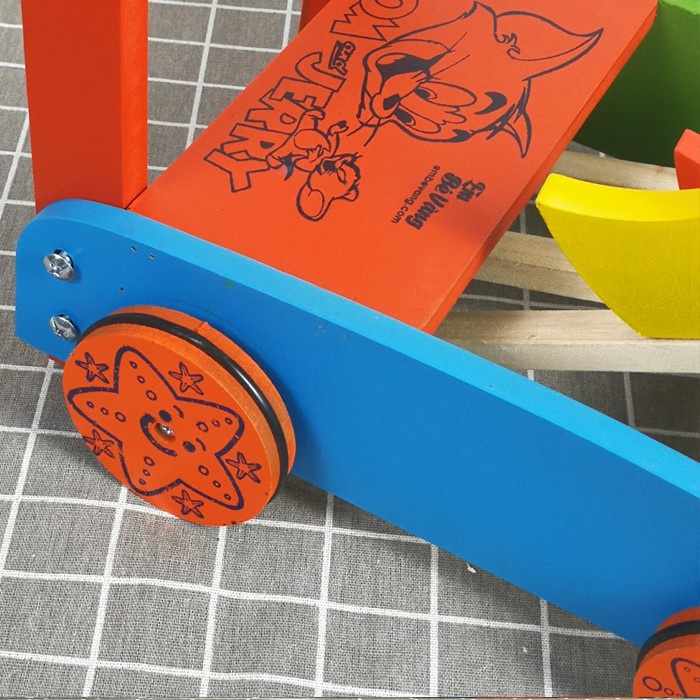 Xe tập đi hình con gà băng gỗ cho bé 2x Mart