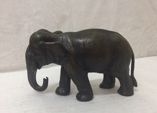 Tượng voi phong thuỷ bằng đá ( cao 10cm, dài 16cm, rộng 6cm)
