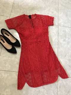 Váy ren thiết kế (có đệm ngực)